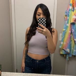 Meet your Posher, Violet